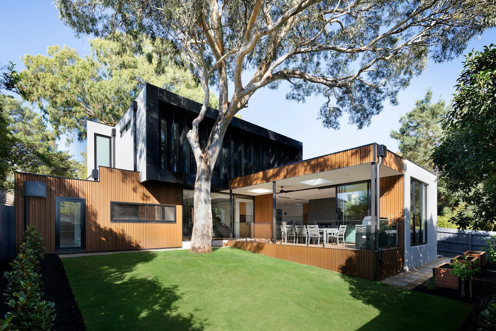 Warm contemporary home interior